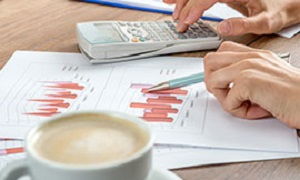 深圳坂田街道企業如何選擇香港公司做賬生產商與自費出國留學中介服務